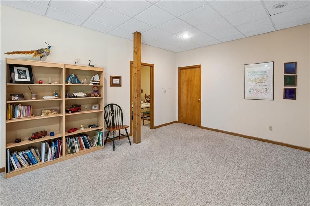 7418 N PROSPECT Avenue — photo 22