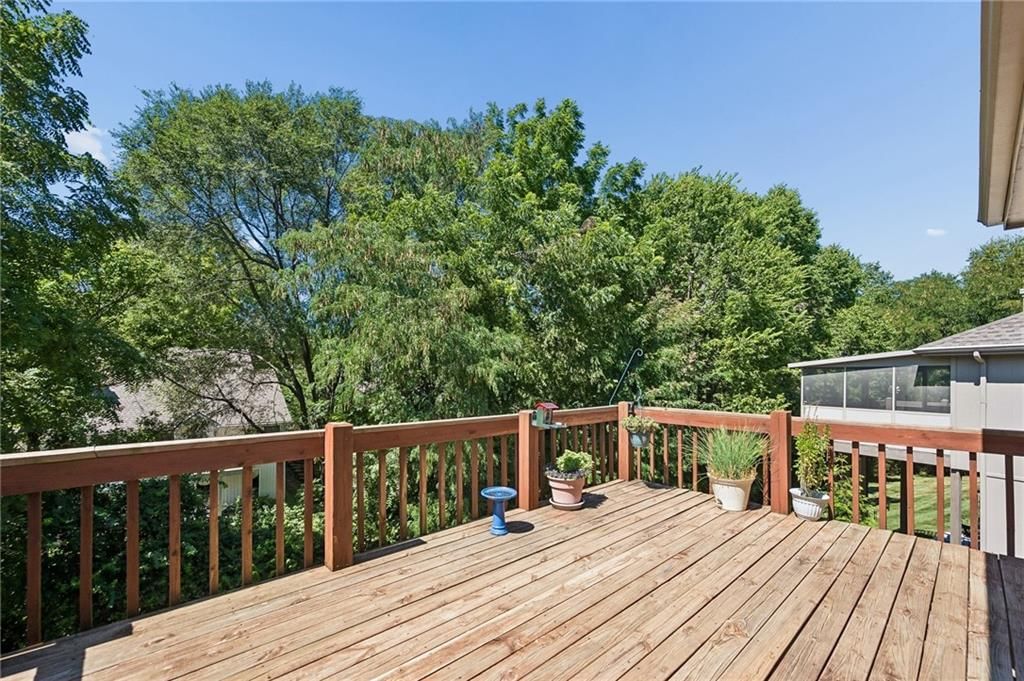 7418 N PROSPECT Avenue — photo 35