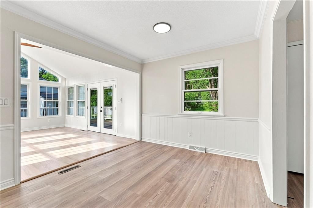 6415 W 73rd Terrace — photo 9