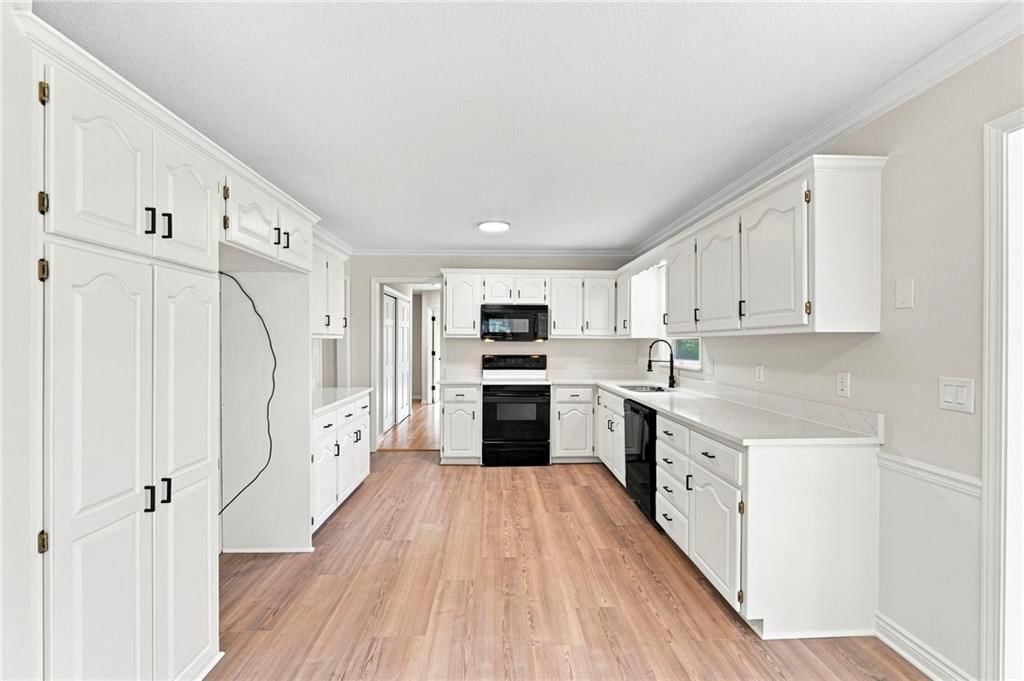 6415 W 73rd Terrace — photo 11