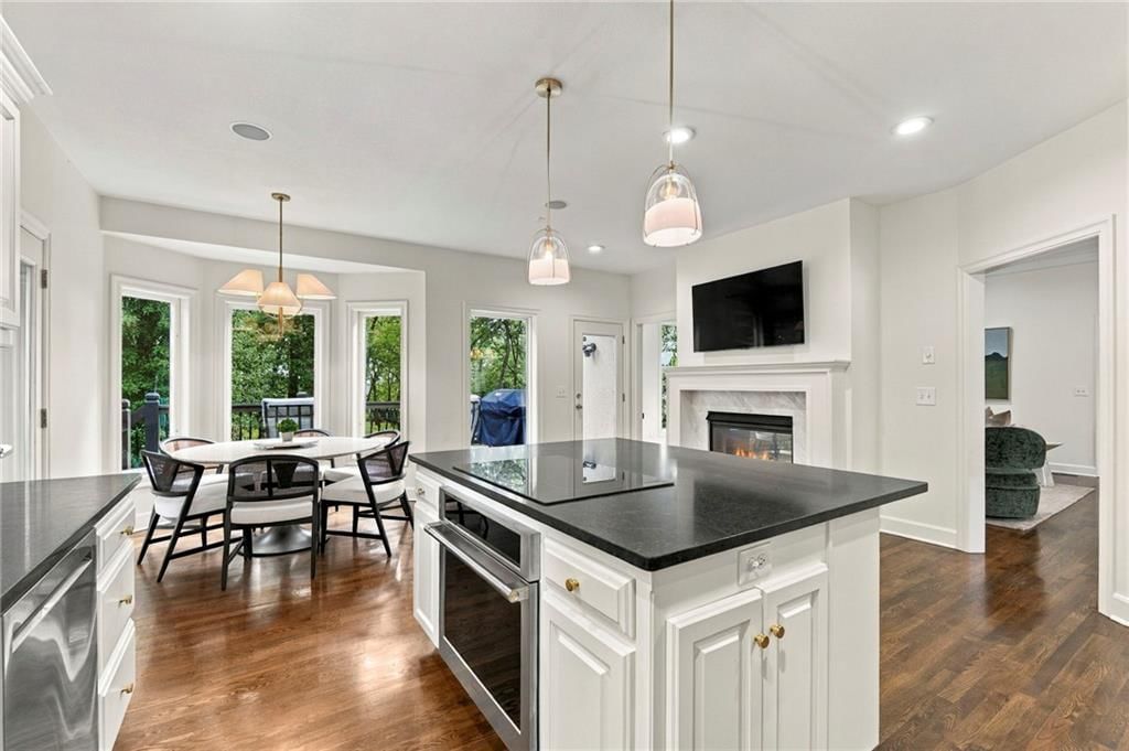 12521 Grand Avenue — photo 13