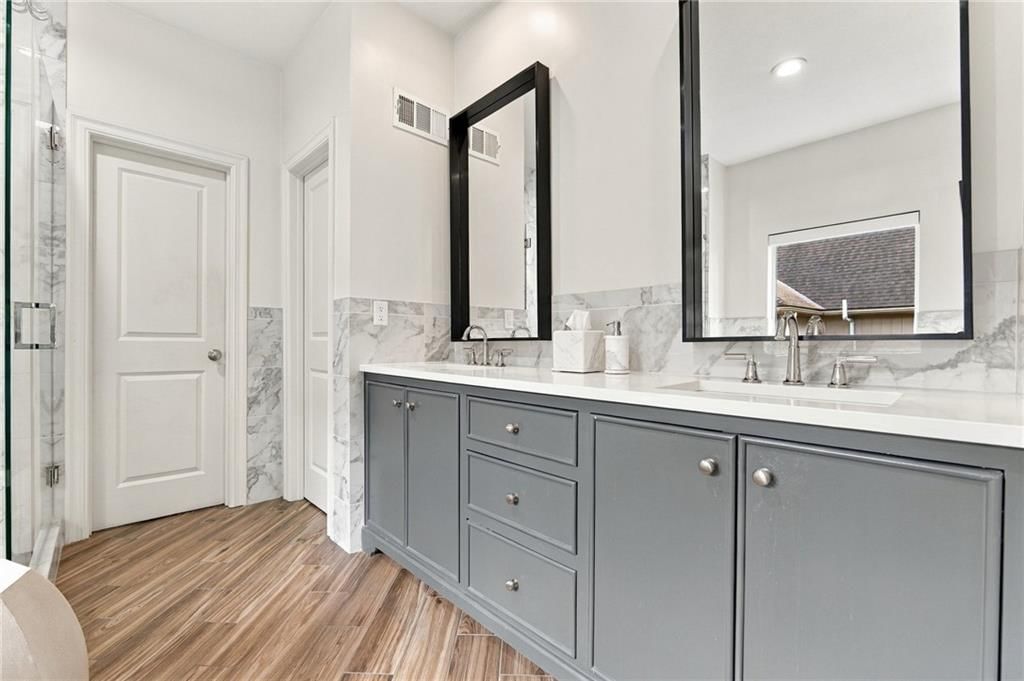 12521 Grand Avenue — photo 22