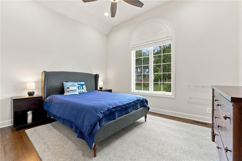 12521 Grand Avenue — photo 23