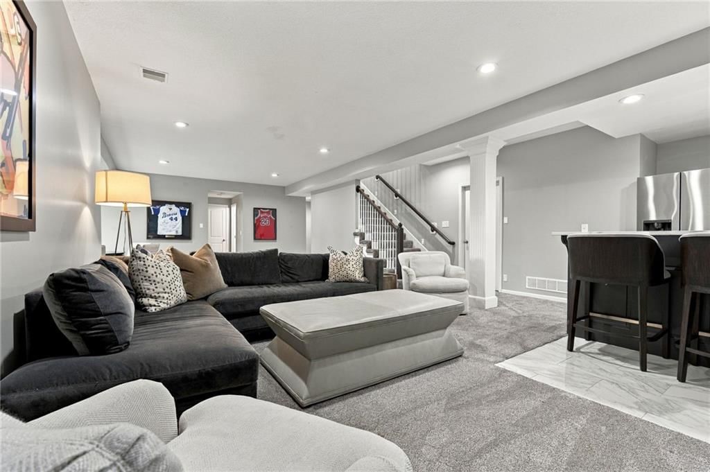12521 Grand Avenue — photo 27