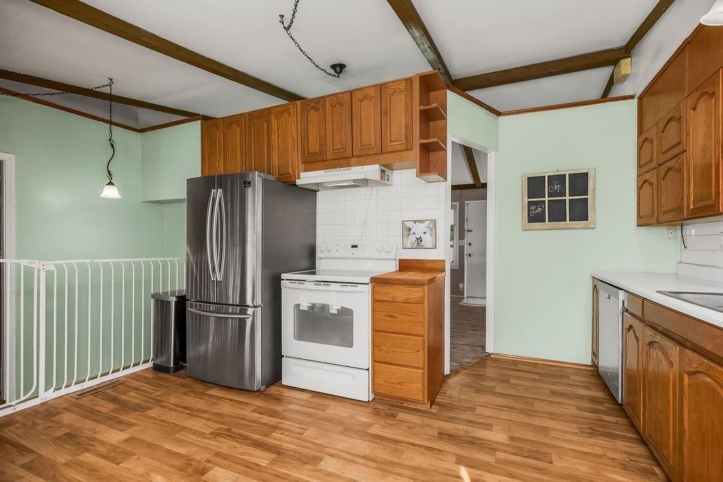 8602 Everett Street — photo 10