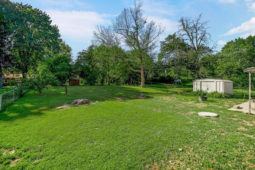 8602 Everett Street — photo 19