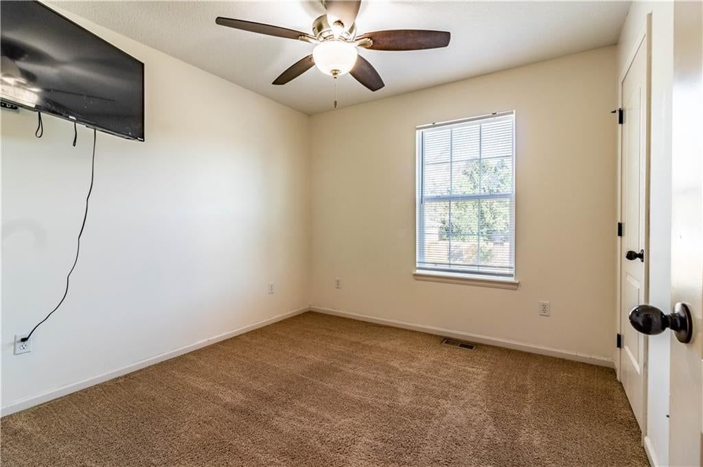 942 E Market Street — photo 14