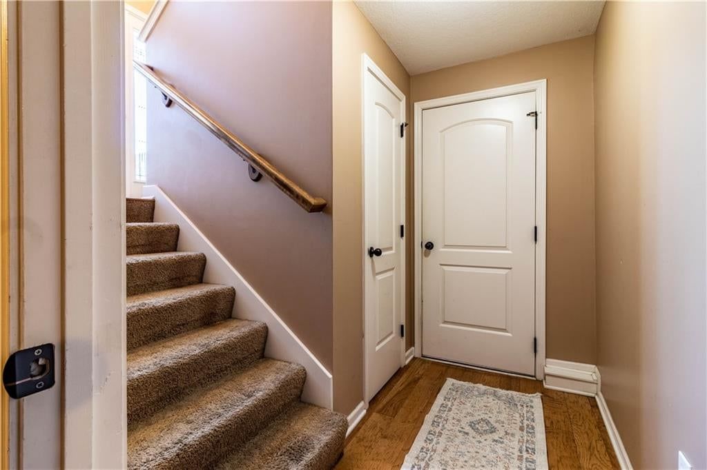 942 E Market Street — photo 22