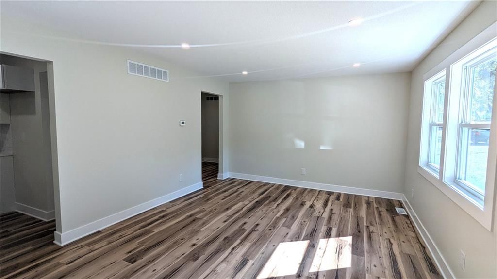 10427 Richmond Avenue — photo 8