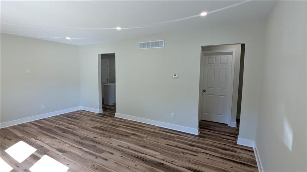 10427 Richmond Avenue — photo 10