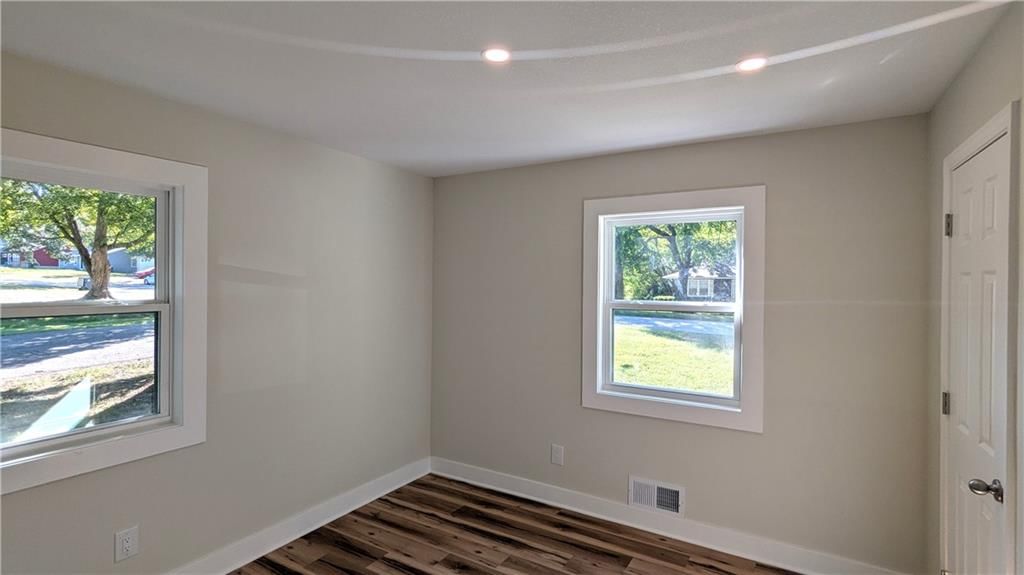 10427 Richmond Avenue — photo 22