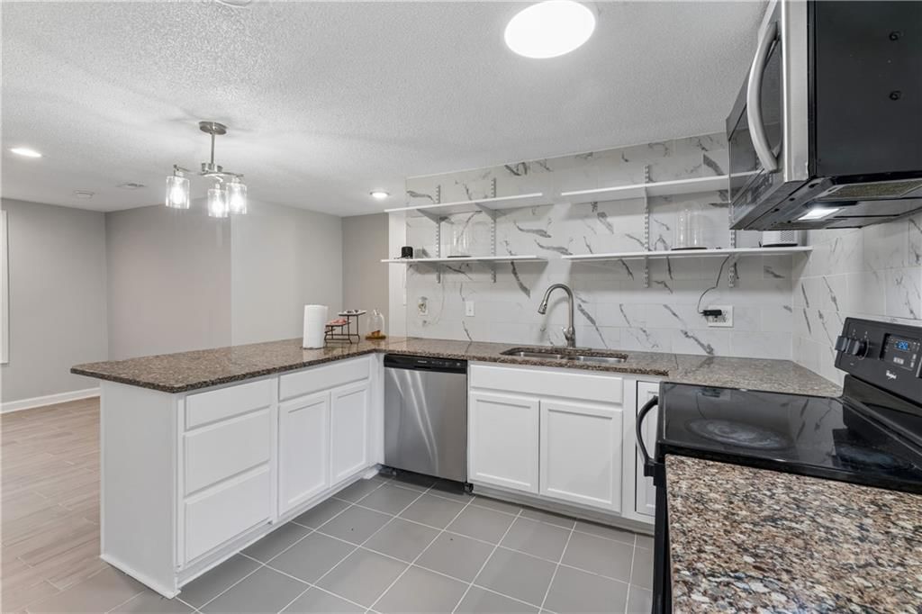 3219 Donnelly Avenue — photo 14
