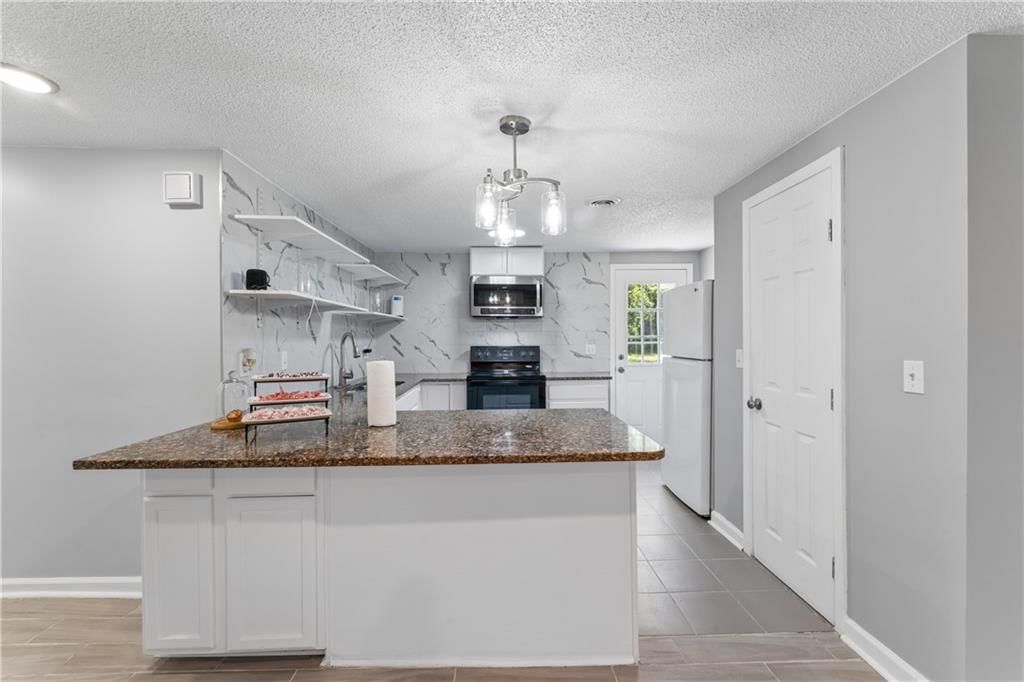 3219 Donnelly Avenue — photo 17