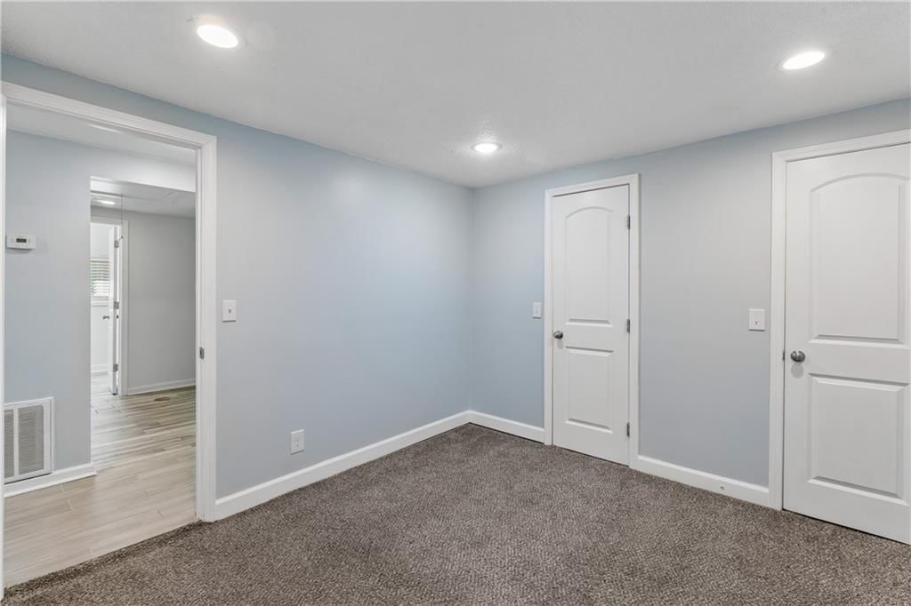 3219 Donnelly Avenue — photo 20