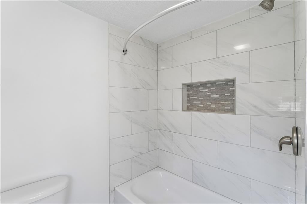 3219 Donnelly Avenue — photo 30