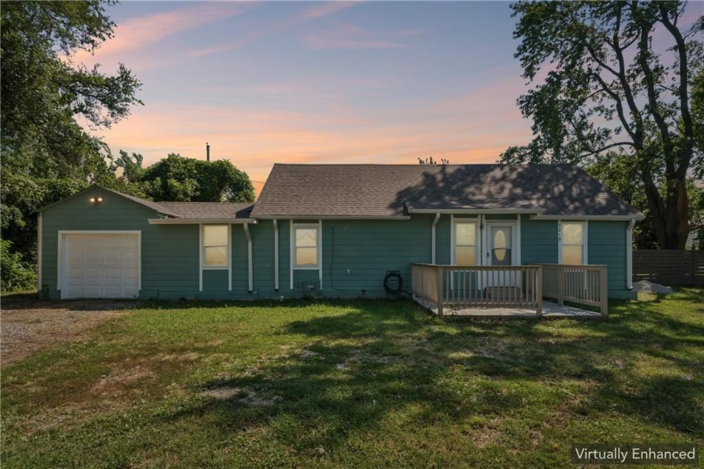 3219 Donnelly Avenue — photo 39