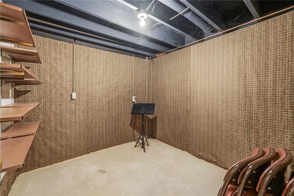 7507 W 101 Terrace — photo 37