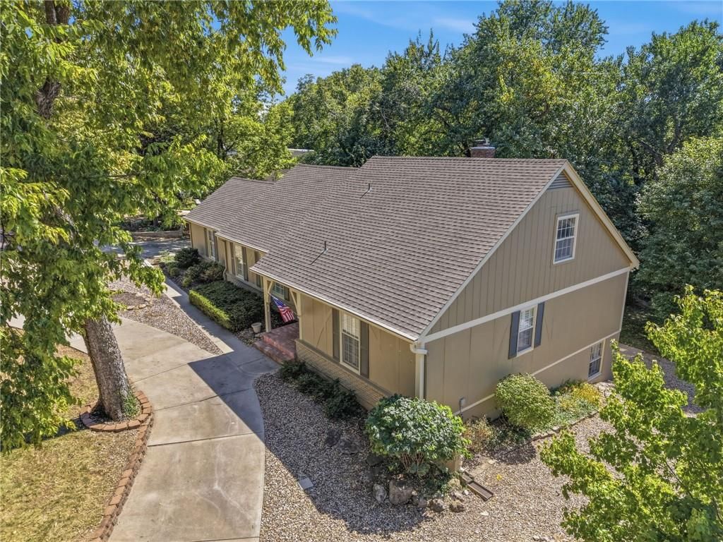 7507 W 101 Terrace — photo 47