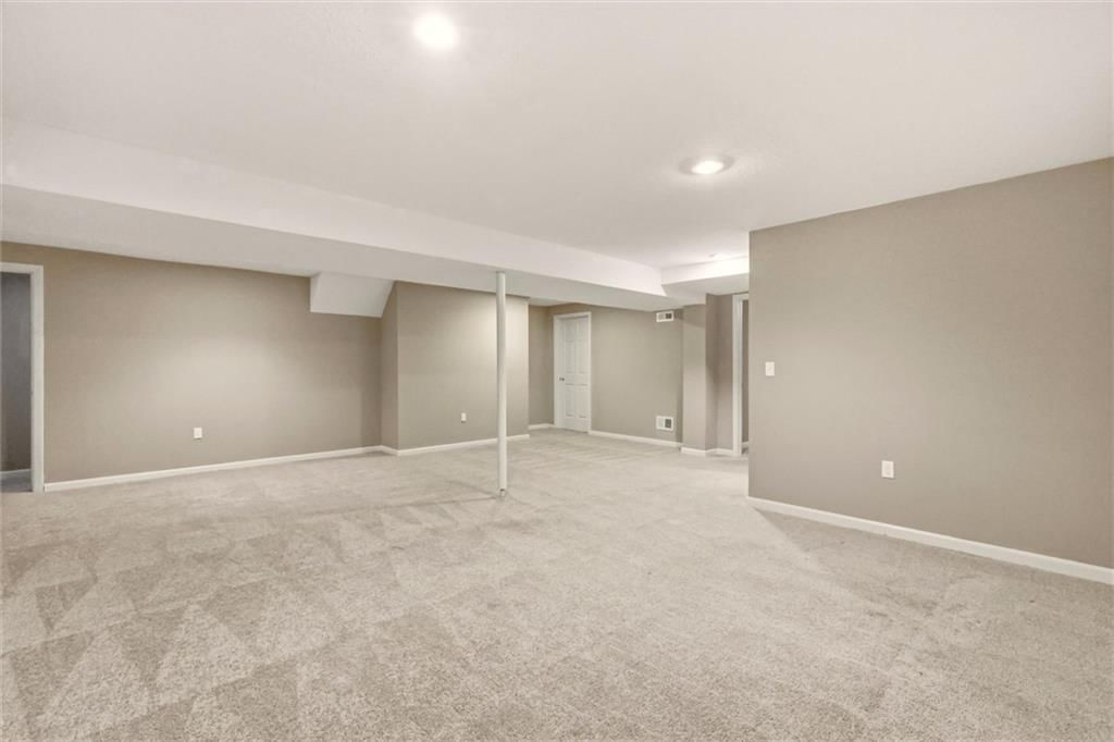 10752 Oakmont Street — photo 28