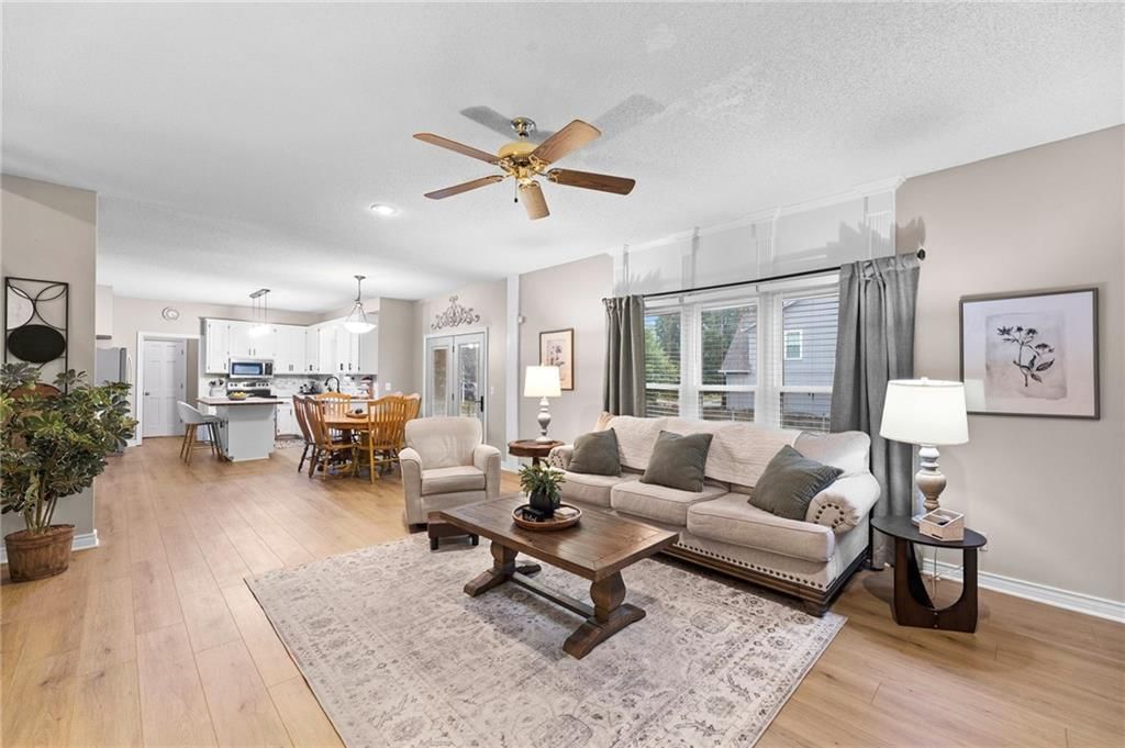 5124 Noble Street — photo 10