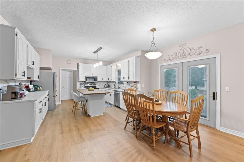 5124 Noble Street — photo 12