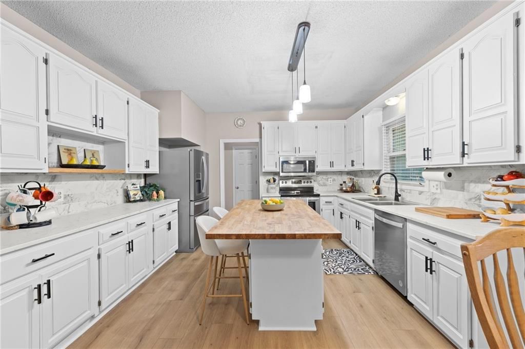 5124 Noble Street — photo 16