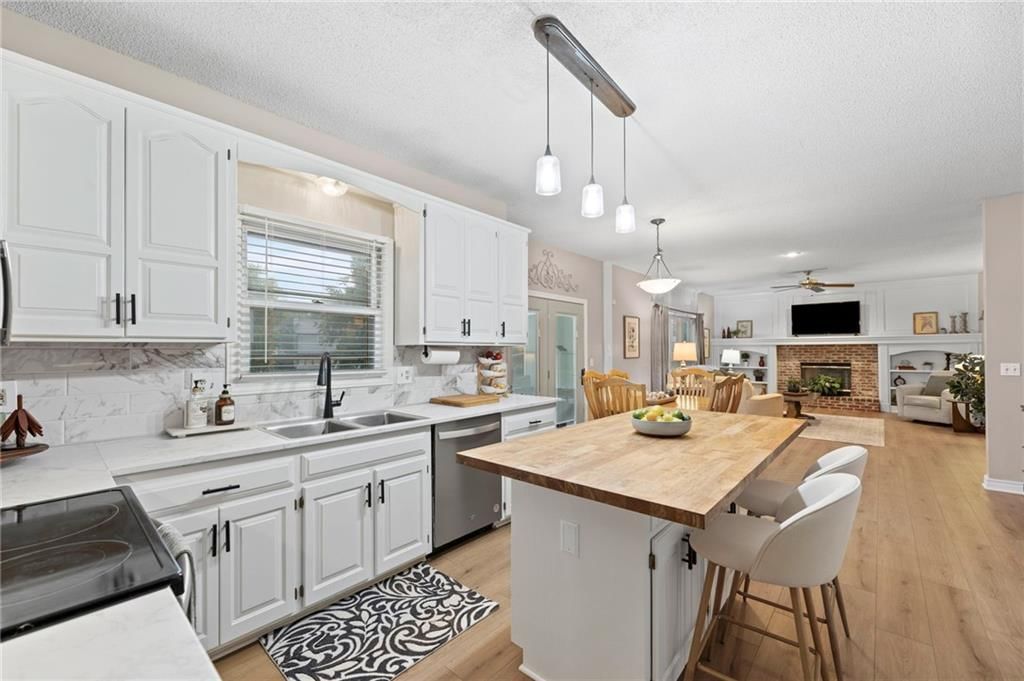 5124 Noble Street — photo 17