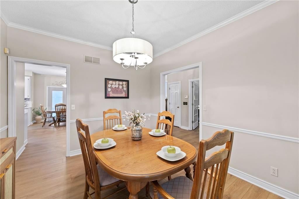 5124 Noble Street — photo 21
