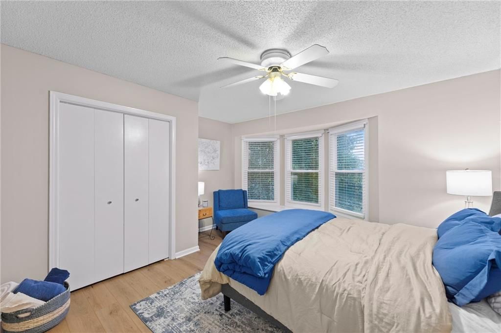 5124 Noble Street — photo 22