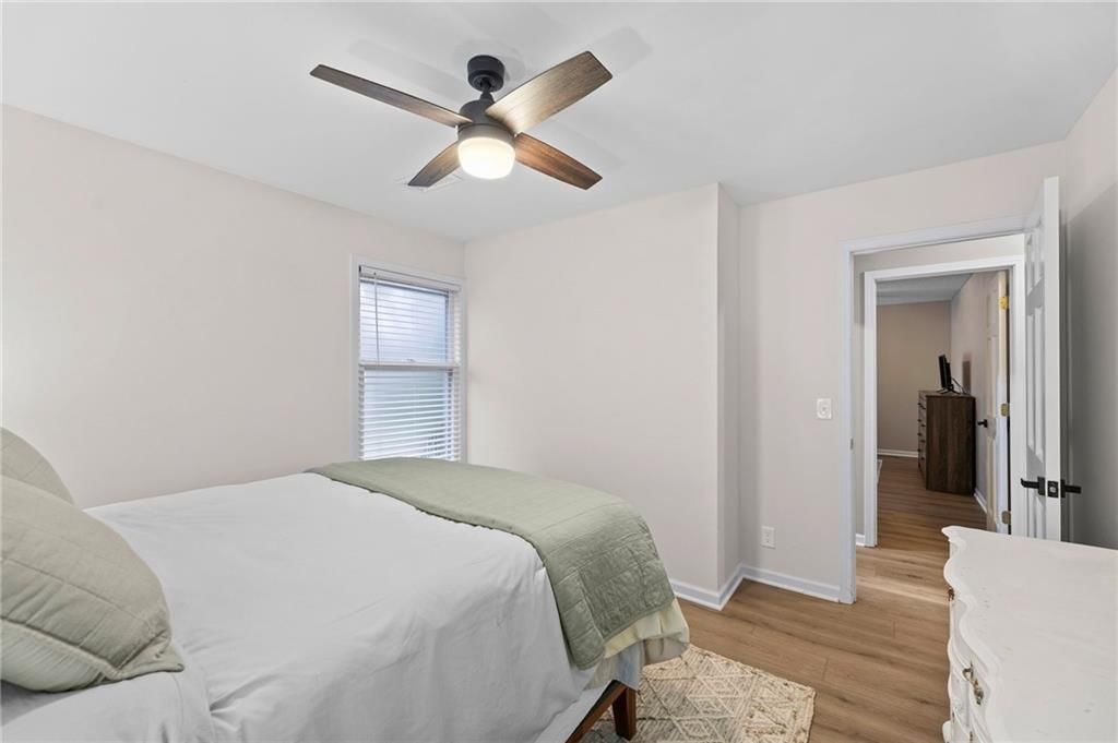 5124 Noble Street — photo 25