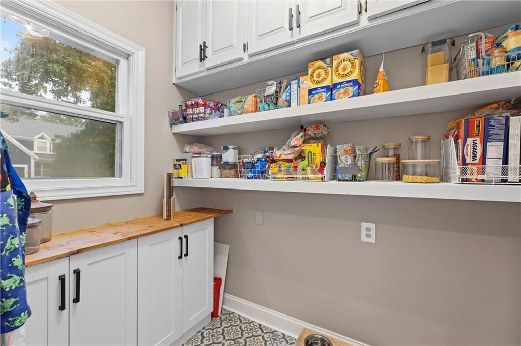 5124 Noble Street — photo 39