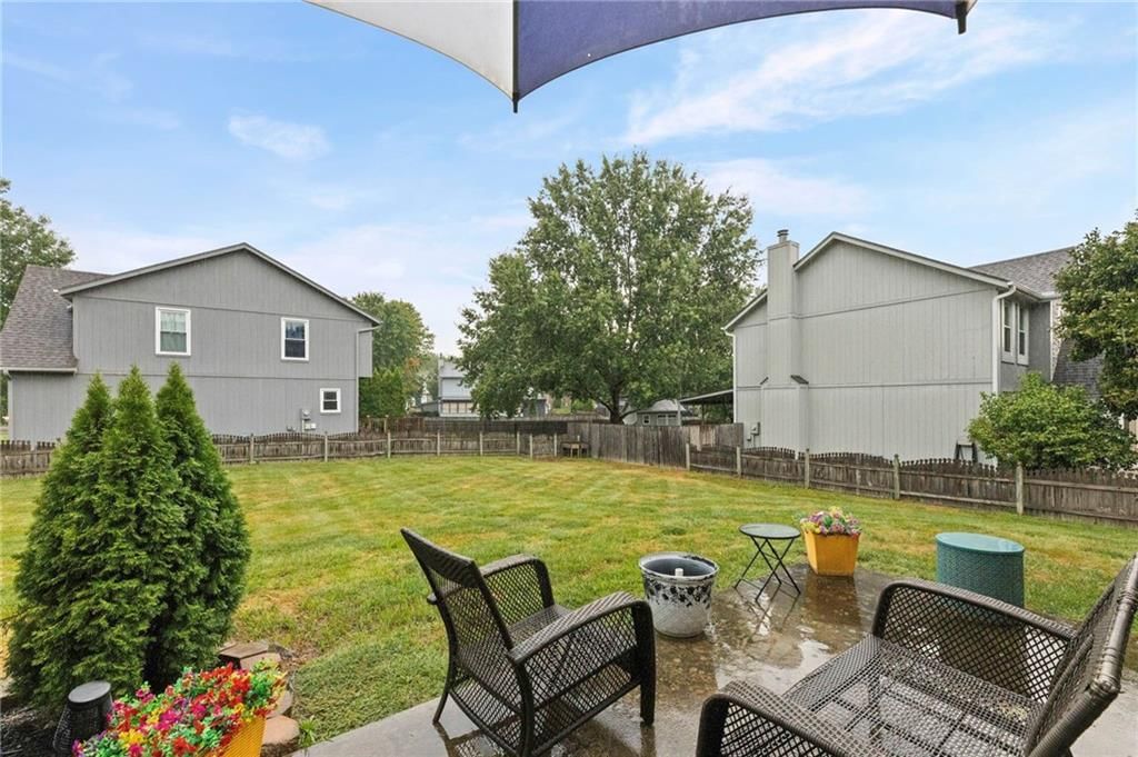 5124 Noble Street — photo 40