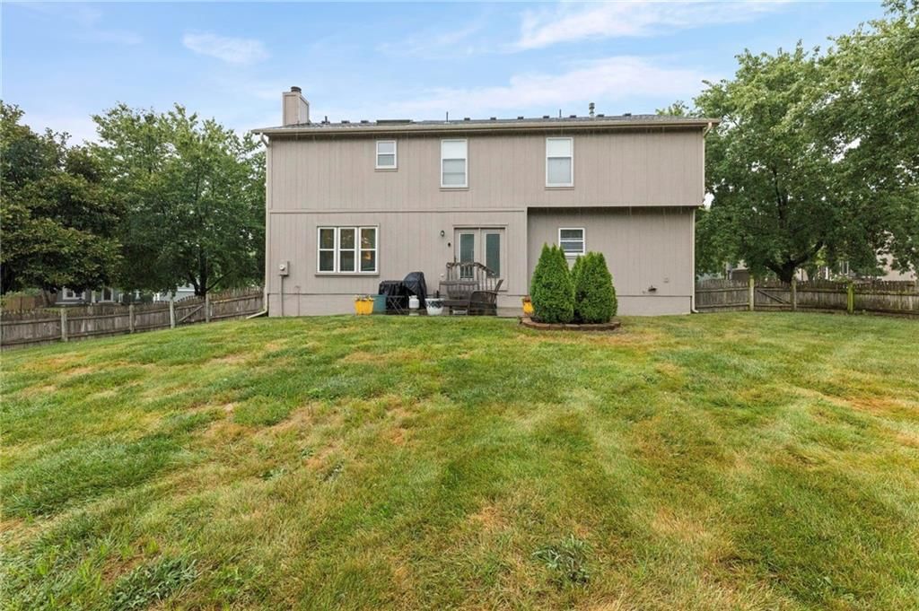 5124 Noble Street — photo 43