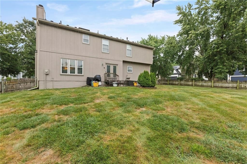 5124 Noble Street — photo 44