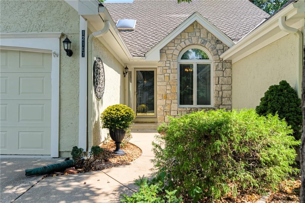 12107 Slater Street — photo 4
