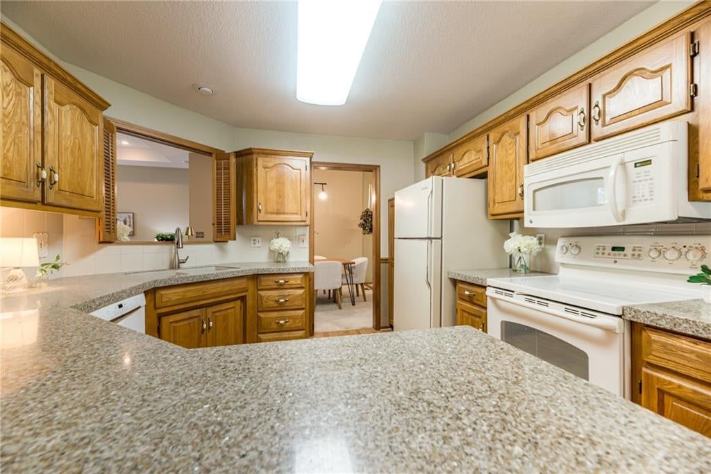 12107 Slater Street — photo 19