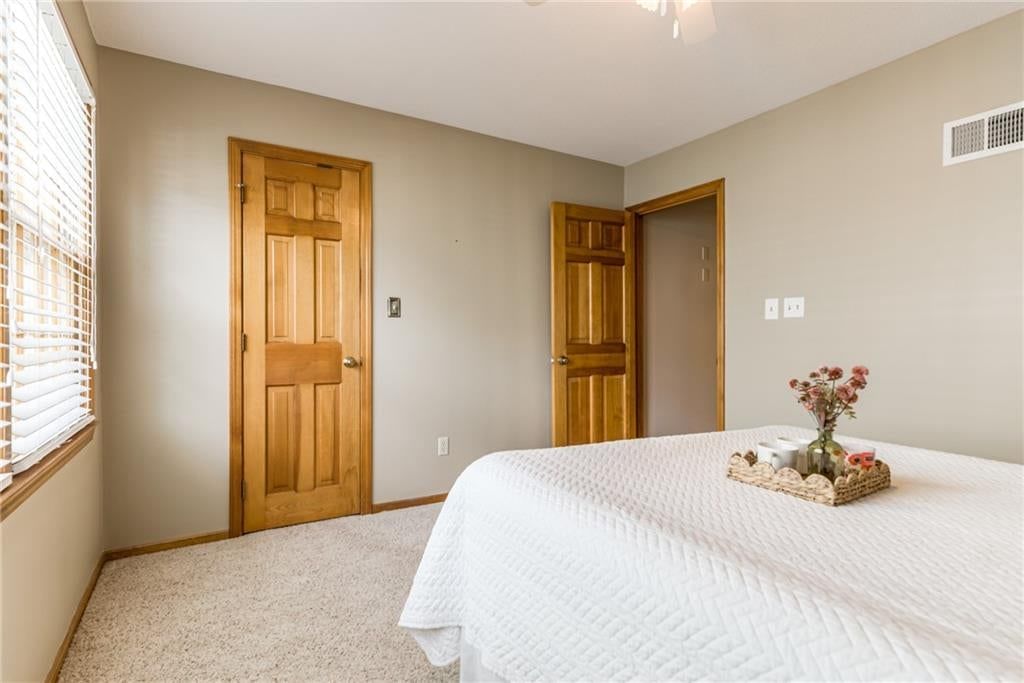 12107 Slater Street — photo 34