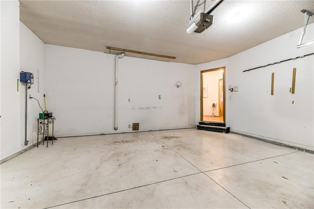 12107 Slater Street — photo 49