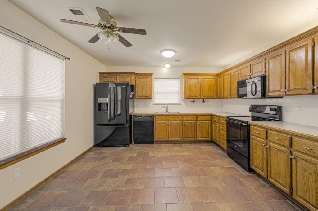 Photo 7 of 26, 603 Creek Ridge Drive, Grain Valley, MO 64029