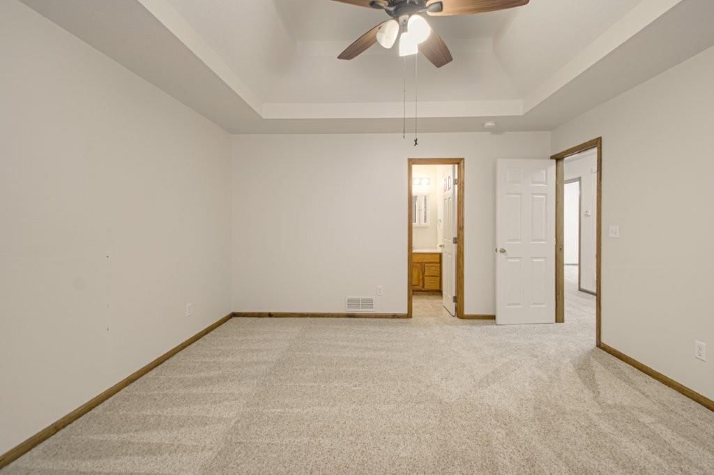 Photo 12 of 26 - 603 Creek Ridge Drive, Grain Valley, MO 64029