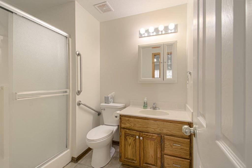 Photo 13 of 26 - 603 Creek Ridge Drive, Grain Valley, MO 64029