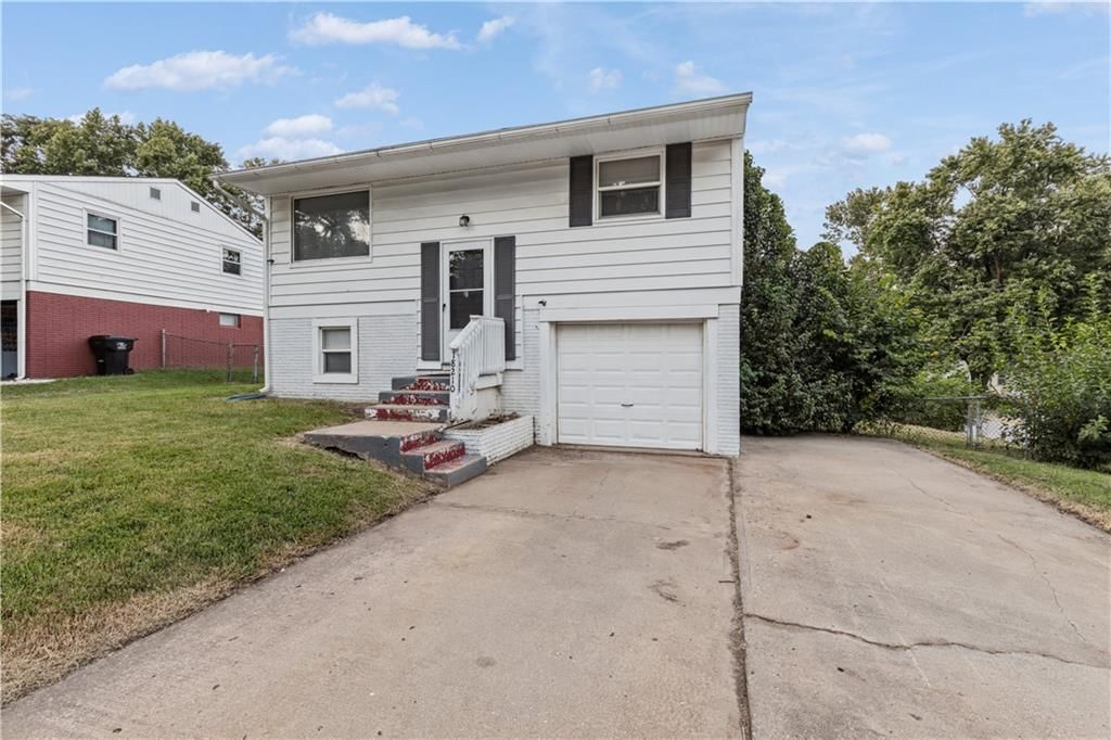 18210 E 17th St North Court — photo 1