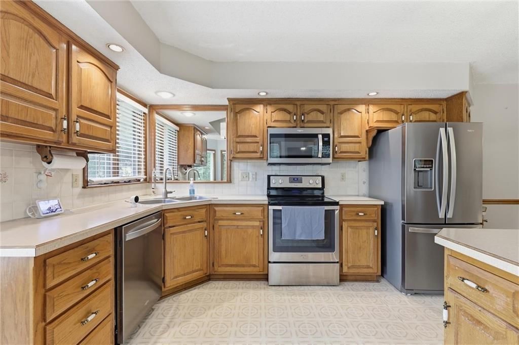 7903 E 170th Street, Belton, MO: listing photo 2
