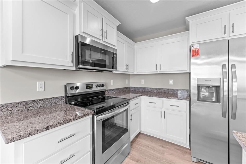 506 W Lawrence Street — photo 15