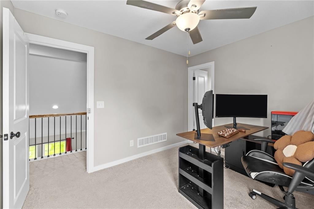 506 W Lawrence Street — photo 22