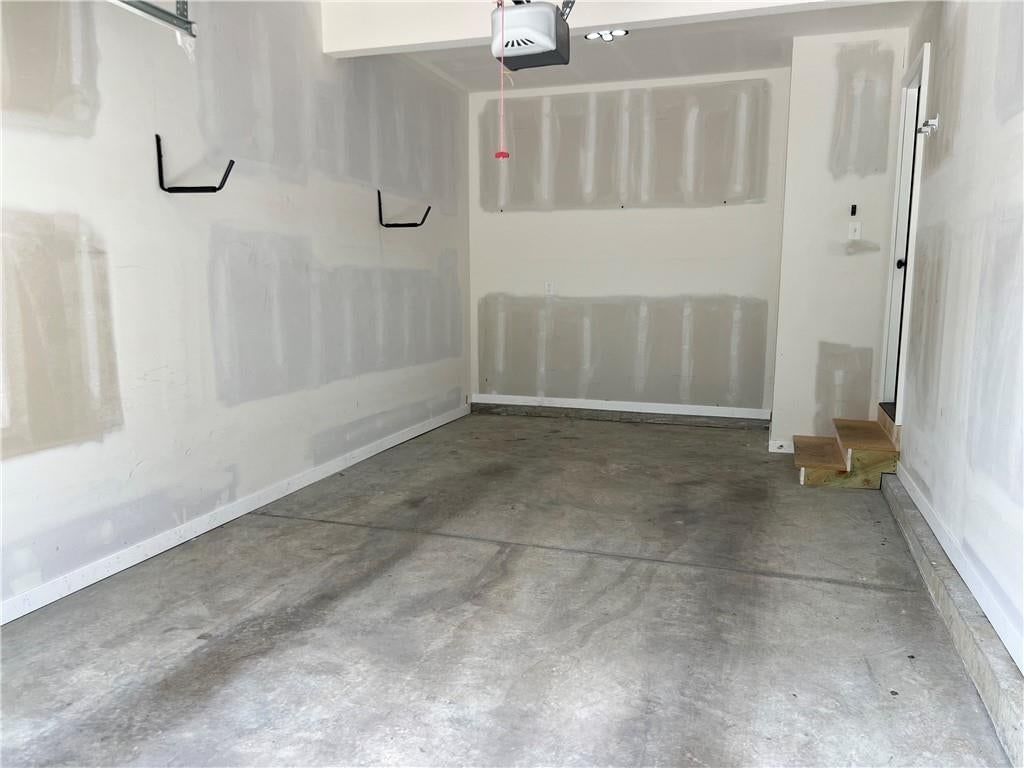506 W Lawrence Street — photo 25