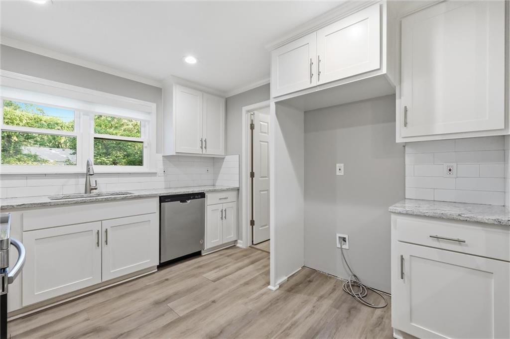 2200 W 79th Street — photo 12
