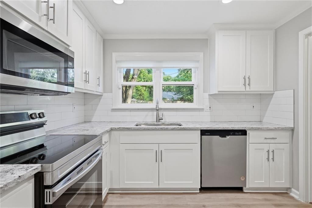 2200 W 79th Street — photo 15