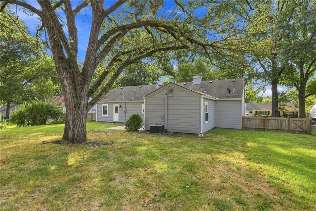 2200 W 79th Street — photo 33