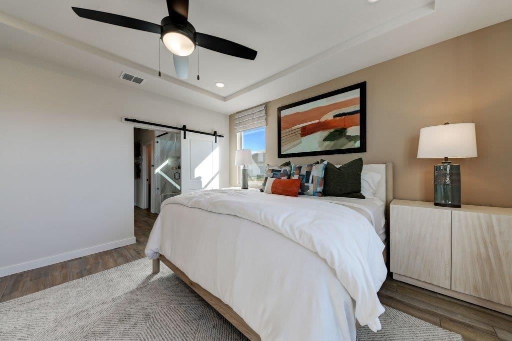 Accent wall at 17678 Jubilee Street, Gardner, KS 66030